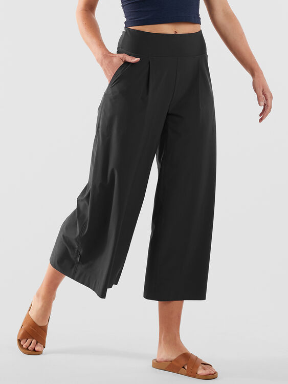 A Guide to Wide-Leg Pants for All Body Types - Washington Square News