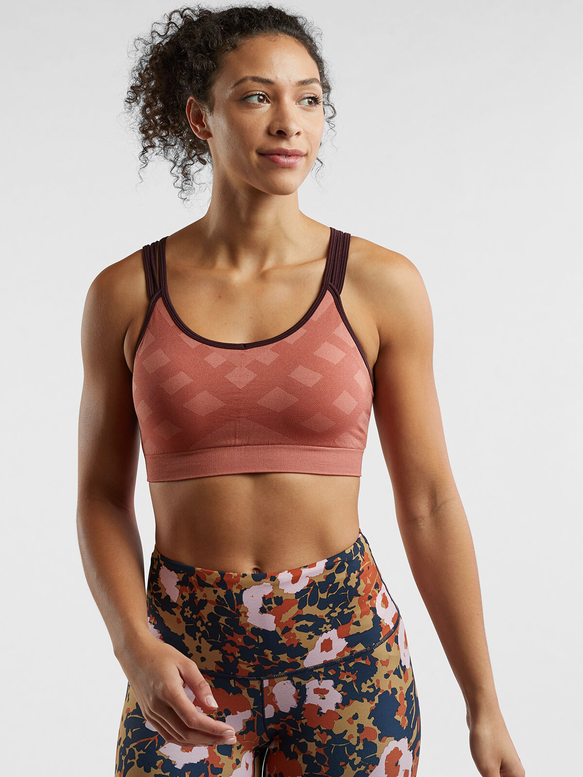 I SAW IT FIRST gym strappy back detail sports bra in hot pink