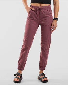 Hiking Pants for Women: The Best Options